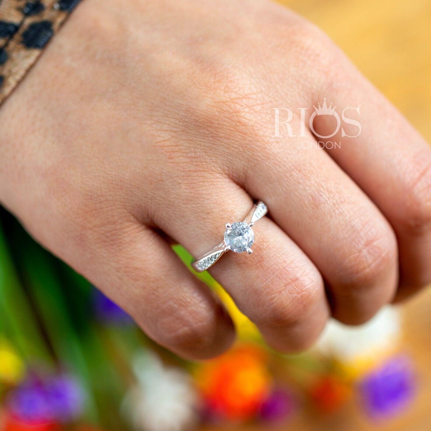 925 Sterling Silver 0.9 Carat Solitaire Engagement Lab-Created Zircon Ring Boxed