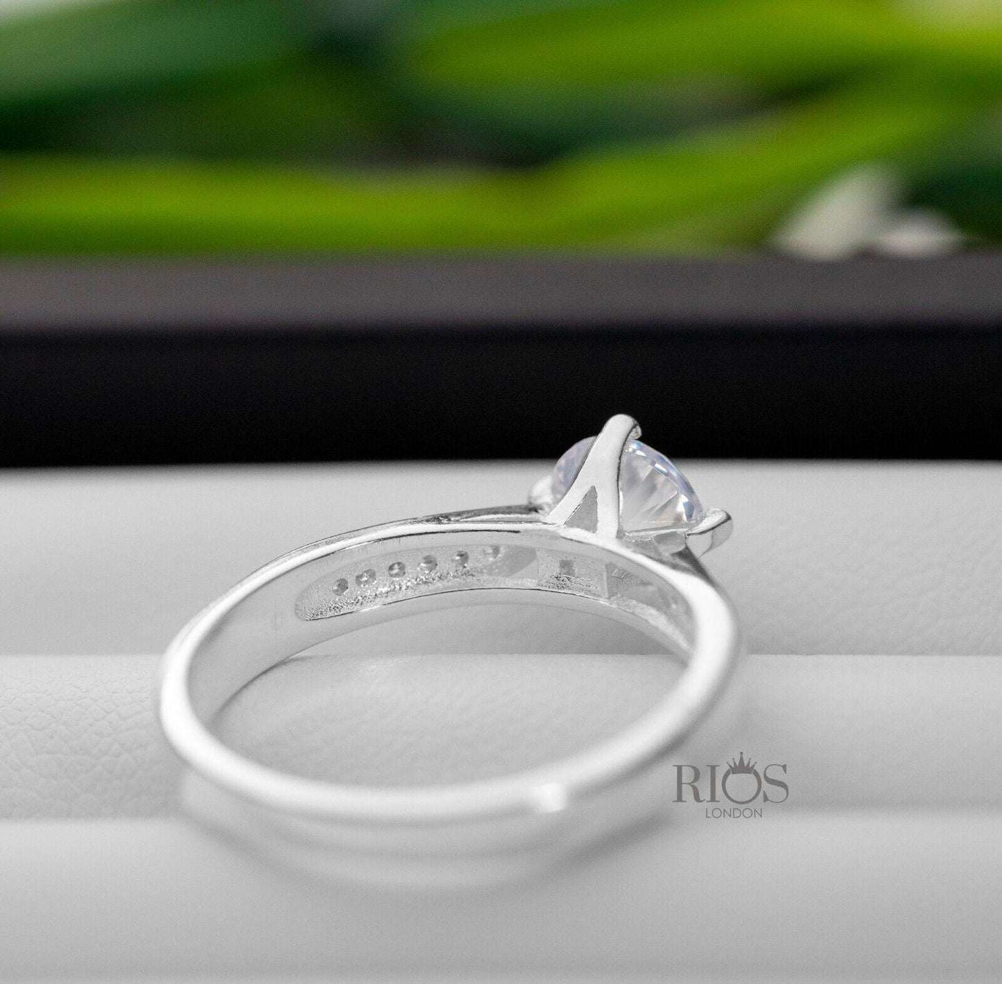 925 Sterling Silver 1.0 Carat Solitaire Engagement Lab-Created Zircon Ring Boxed - Rios London