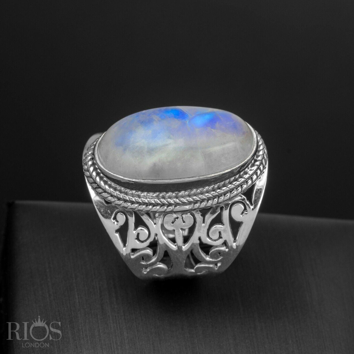925 Sterling Silver Floral LABRADORITE Oval Gemstone Chunky Ring Gift Boxed - Rios London