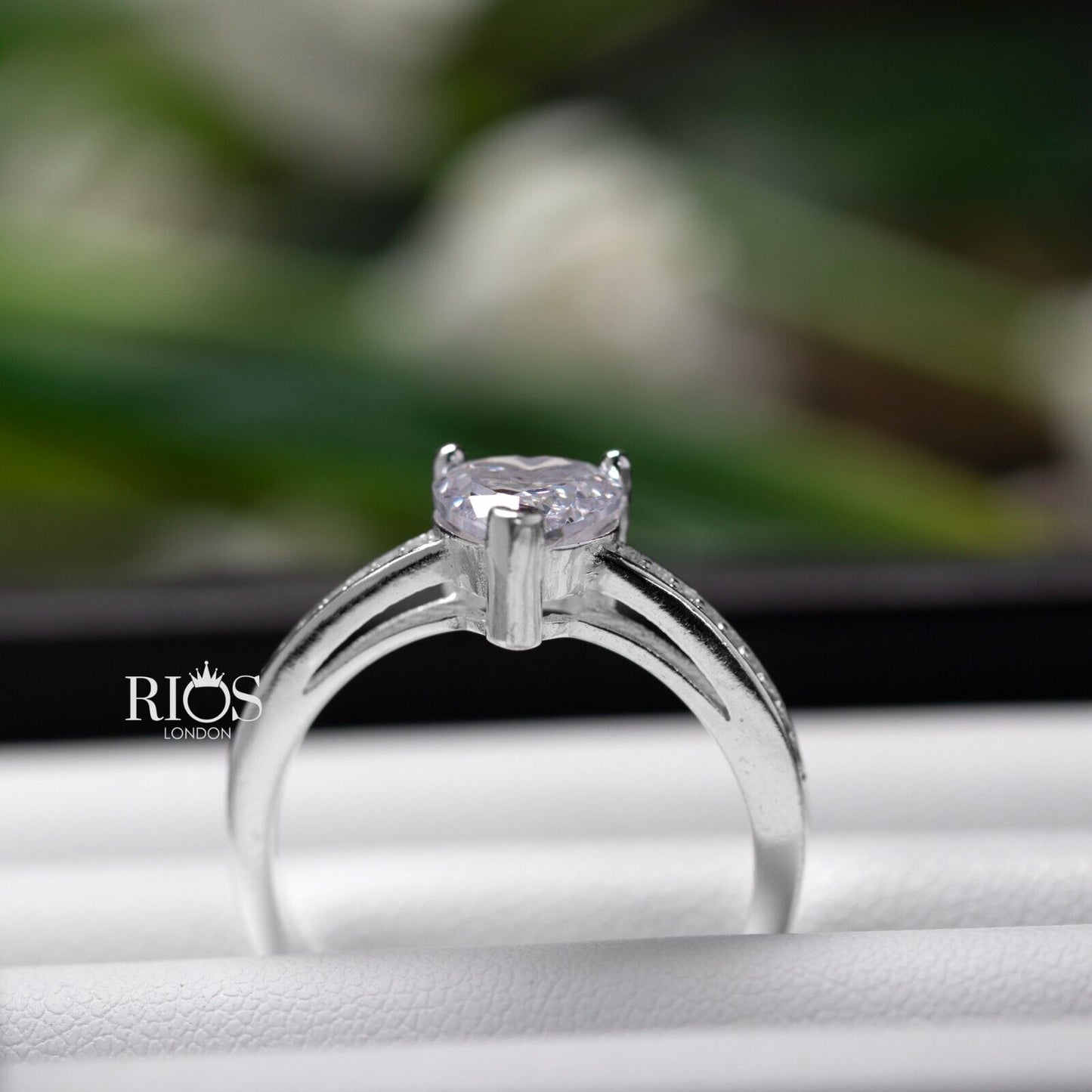 925 Sterling Silver Heart 1.5 Carat Engagement Ring Lab-Created Zircon Boxed