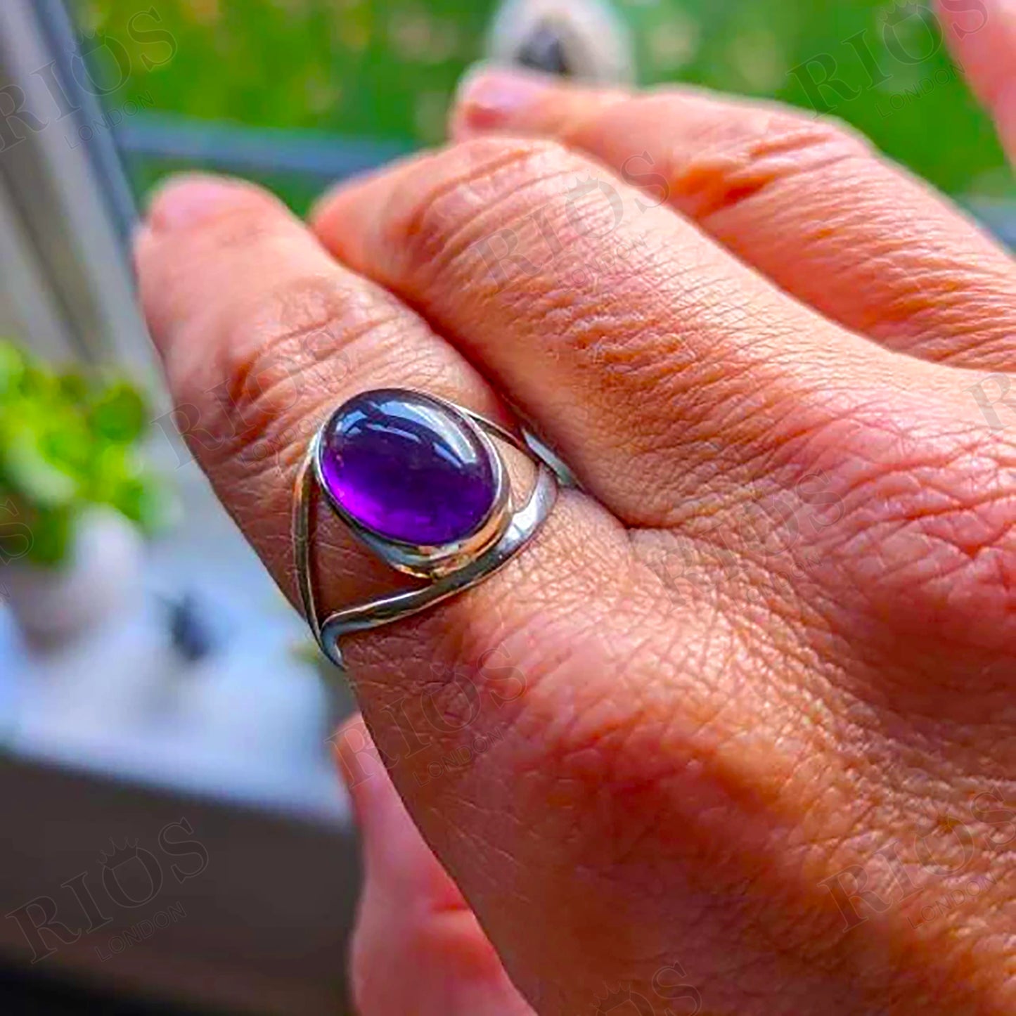 Beautiful 925 Sterling Silver Elegant Oval Amethyst Gemstone Ring Gift Boxed