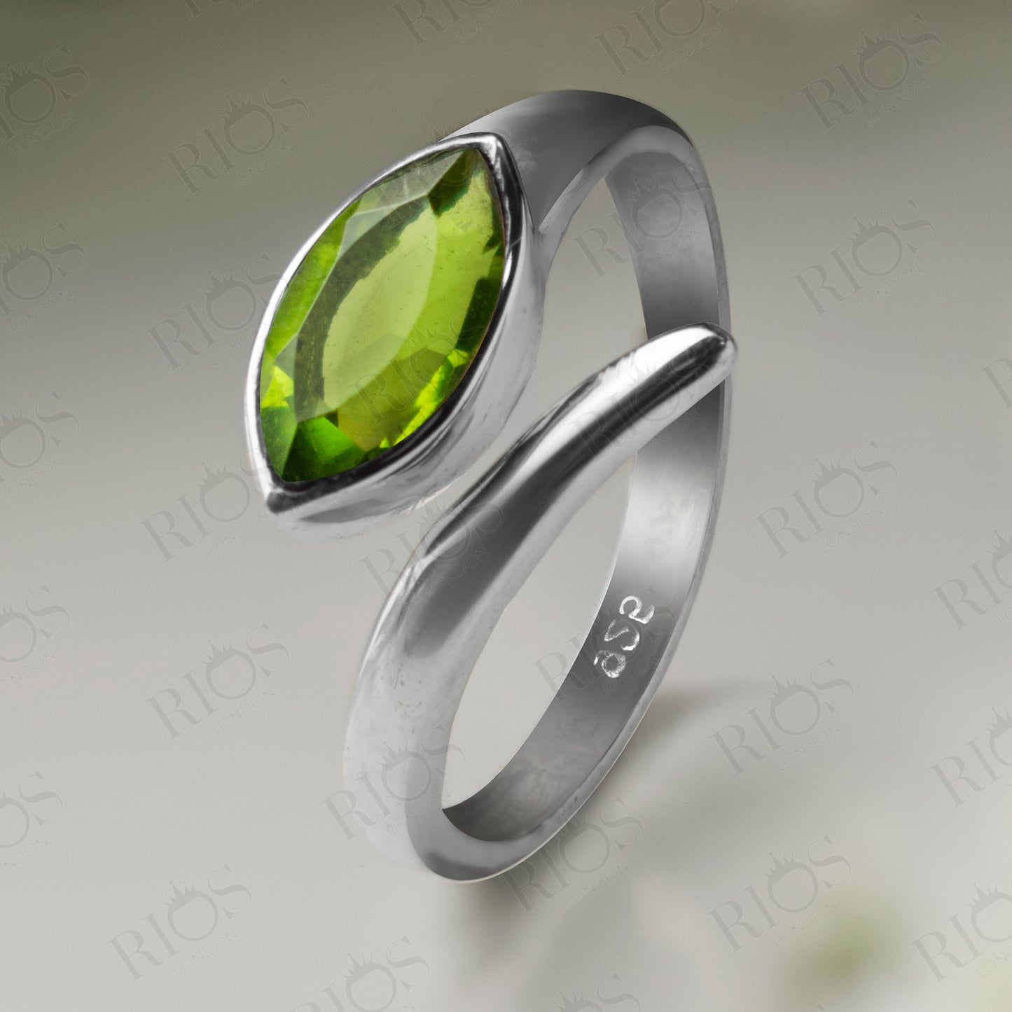 Stunning 925 Sterling Silver Peridot Gemstone Snake Adjustable Ring Gift In Box