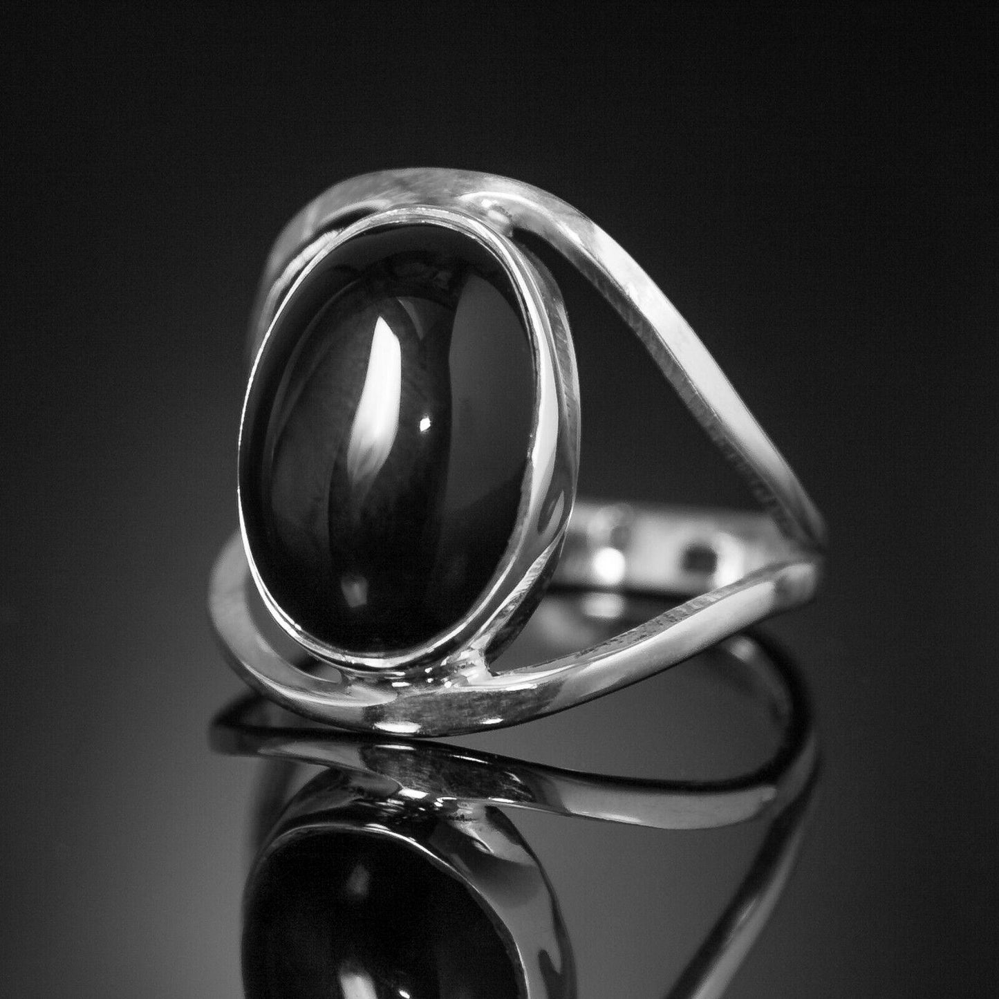 Beautiful 925 Sterling Silver Elegant Black Oval ONYX Gemstone Ring Gift Boxed