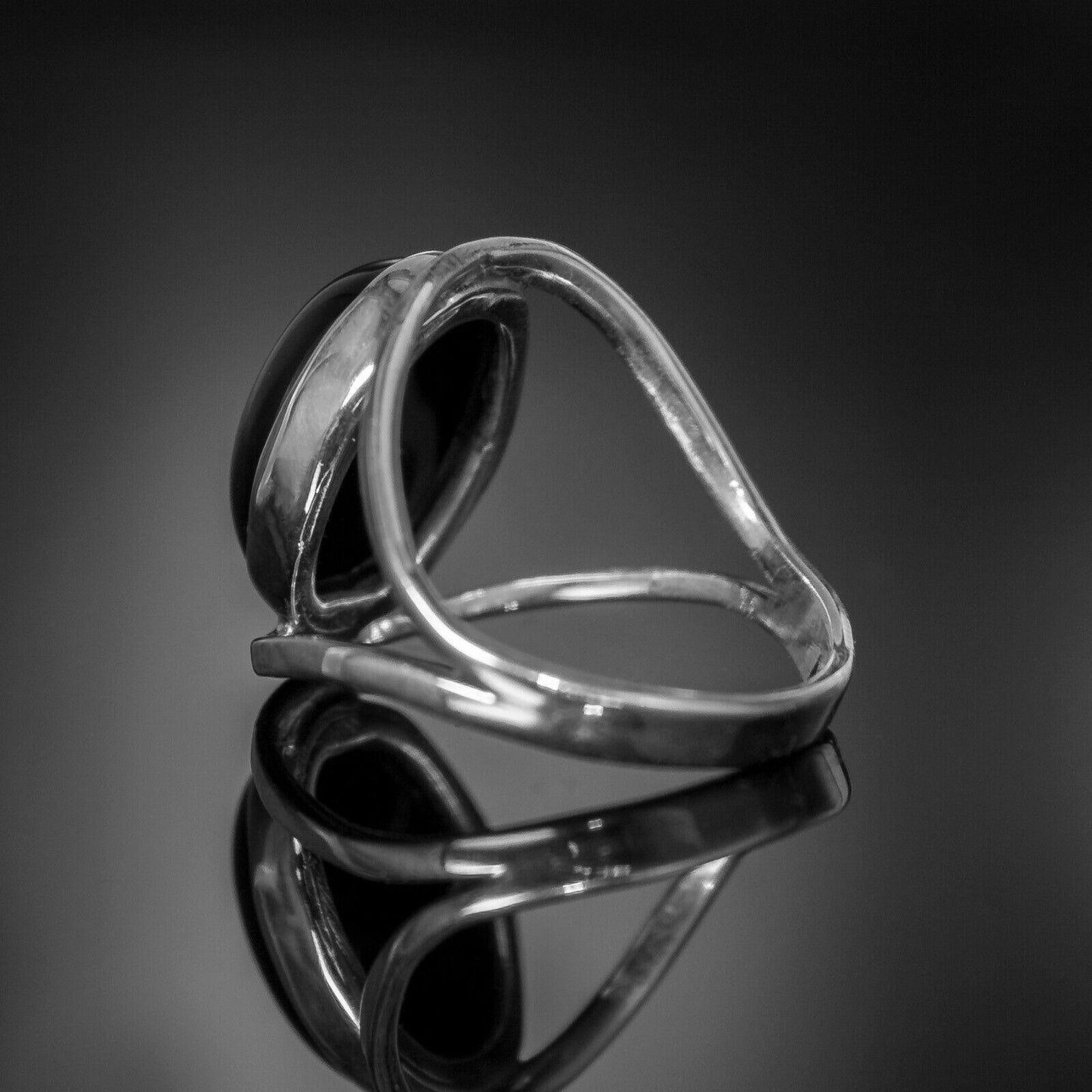 Beautiful 925 Sterling Silver Elegant Black Oval ONYX Gemstone Ring Gift Boxed