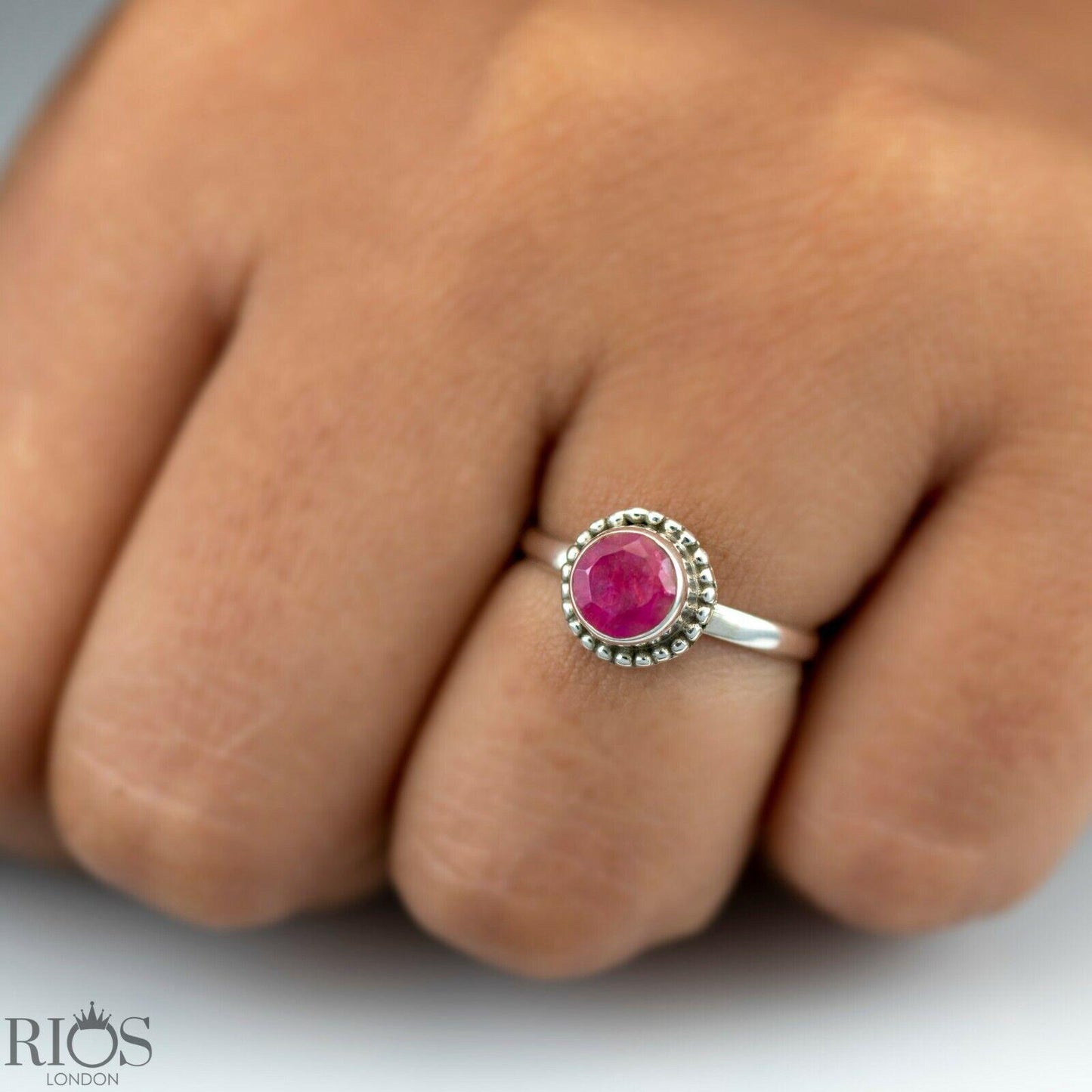 Beautifull 925 Sterling Silver RUBY Facet Cut Red Gemstone Ring Gift Boxed