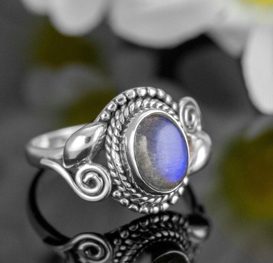 Elegant Labradorite 925 Sterling Silver Gemstone Ladies Ring Gift for Her Boxed