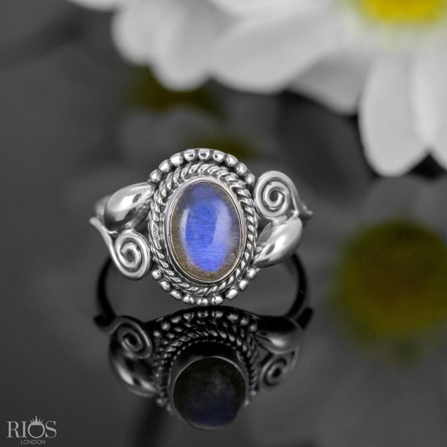 Elegant Labradorite 925 Sterling Silver Gemstone Ladies Ring Gift for Her Boxed