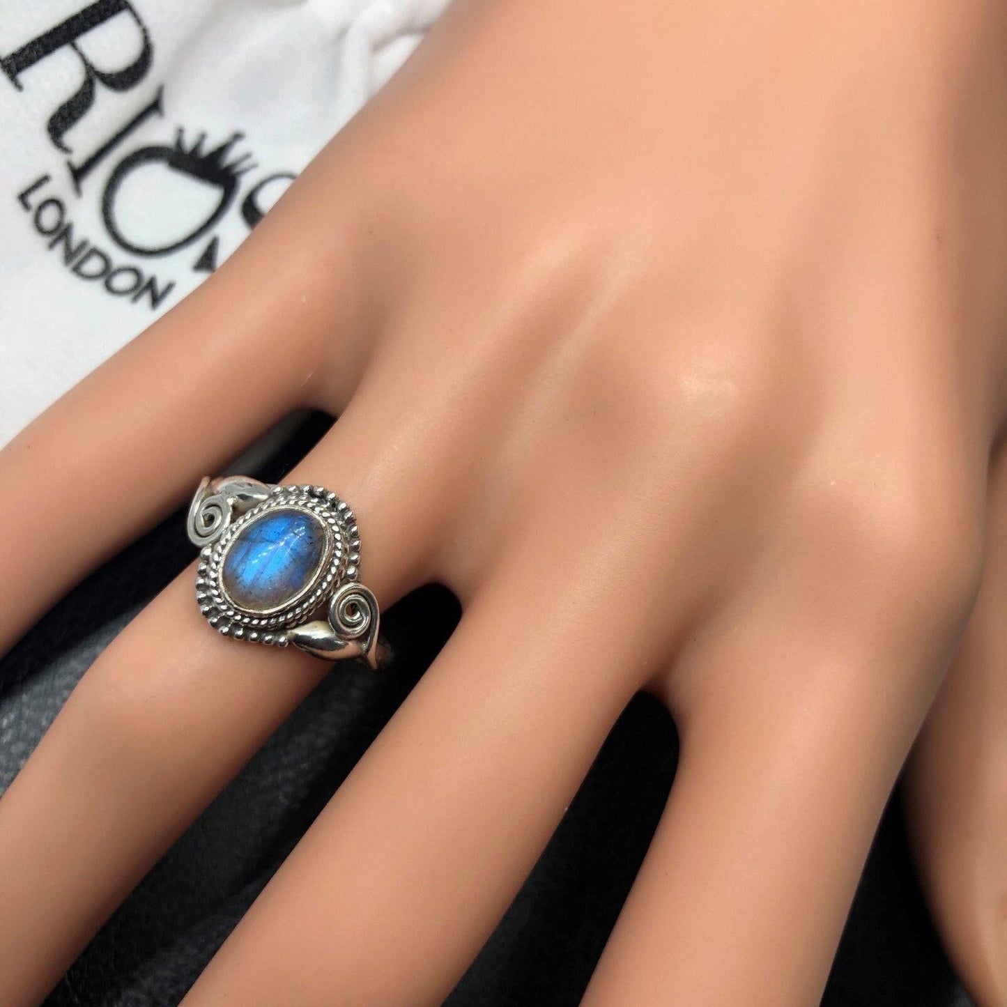 Elegant Labradorite 925 Sterling Silver Gemstone Ladies Ring Gift for Her Boxed