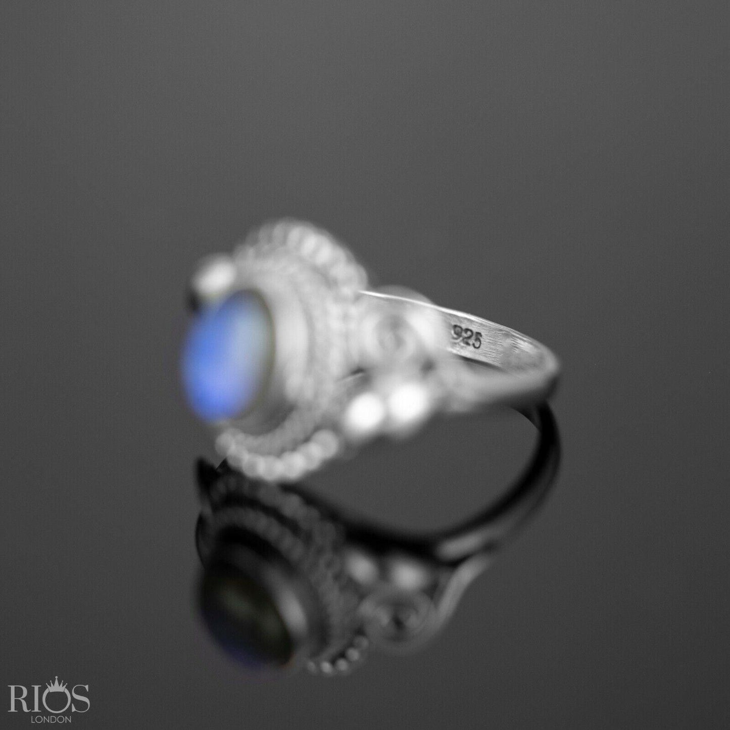 Elegant Labradorite 925 Sterling Silver Gemstone Ladies Ring Gift for Her Boxed
