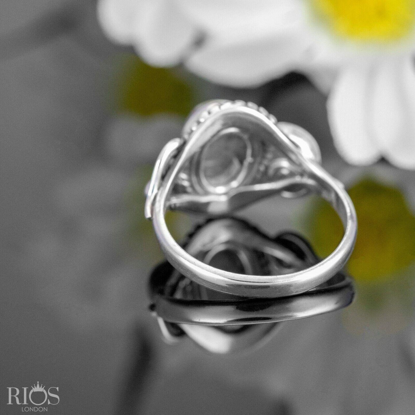 Elegant Labradorite 925 Sterling Silver Gemstone Ladies Ring Gift for Her Boxed