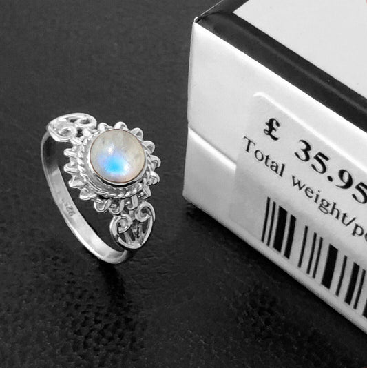 Elegant MOONSTONE 925 Sterling Silver Gemstone Boho Ladies Ring Gift For Her Box