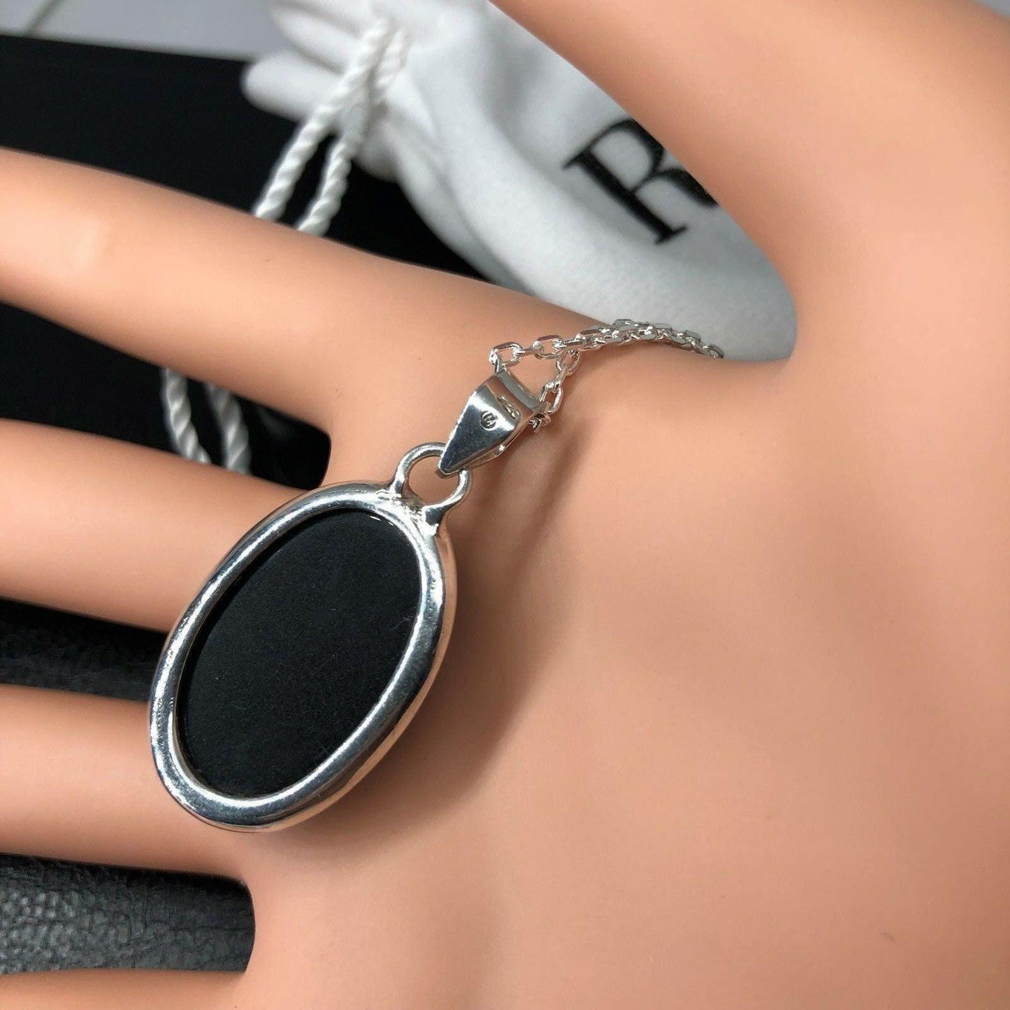 Superb ONYX 925 Sterling Silver Facet Cut Gemstone Necklace Pendant. Unique Birthday, Anniversary or Wedding Present in Beautiful Gift Box - Rios London