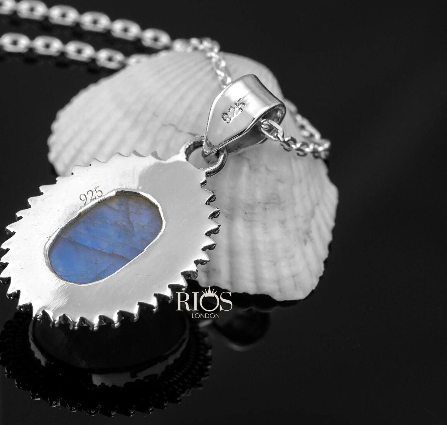 Superb Oval Moonstone 925 Sterling Silver Gemstone Necklace Pendant Gift Boxed