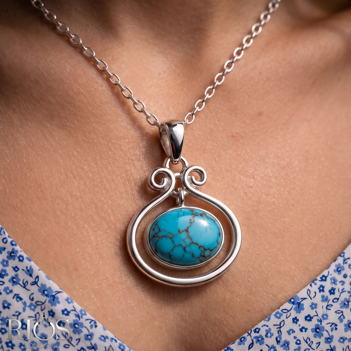 925 Sterling Silver Natural Turquoise Oval Pendant Women Chain Necklace Boxed