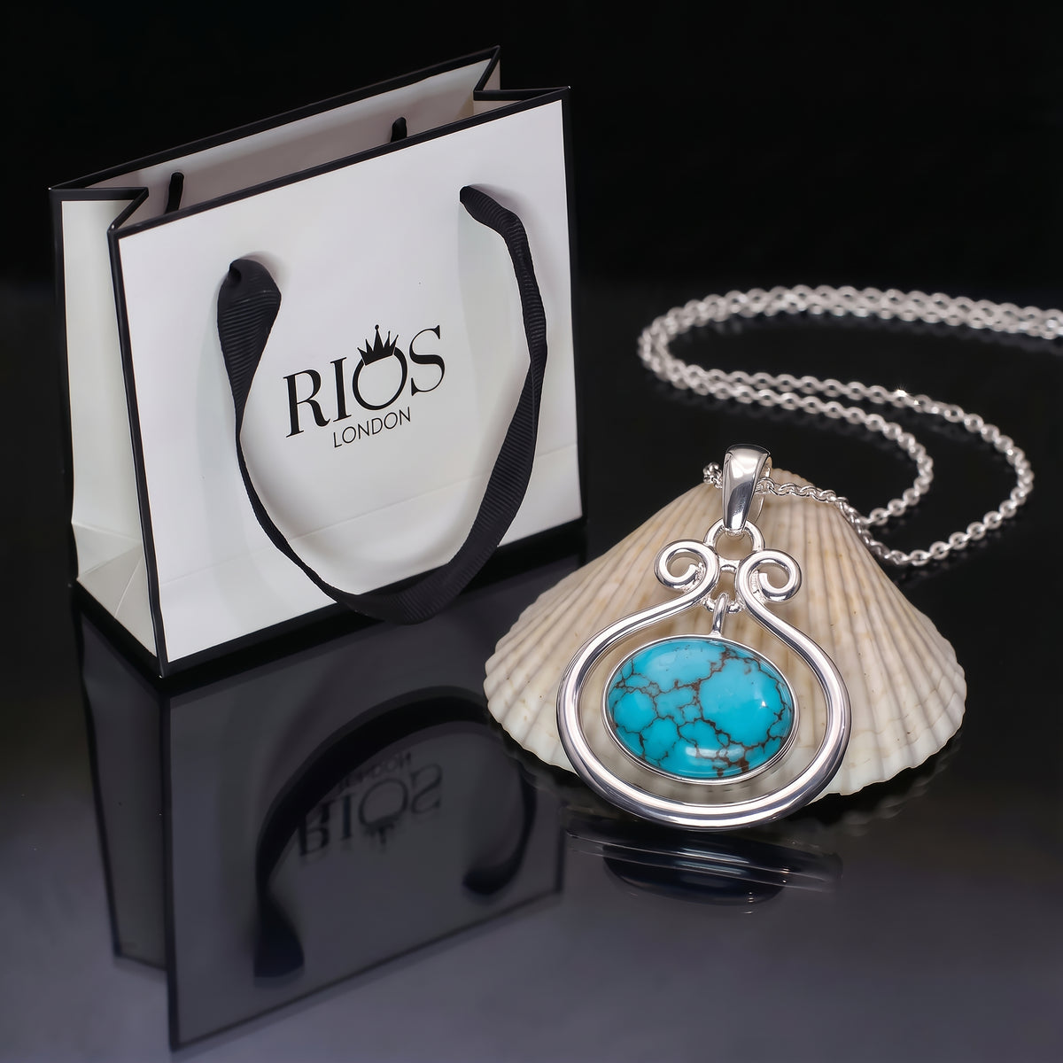 925 Sterling Silver Natural Turquoise Oval Pendant Women Chain Necklace Boxed