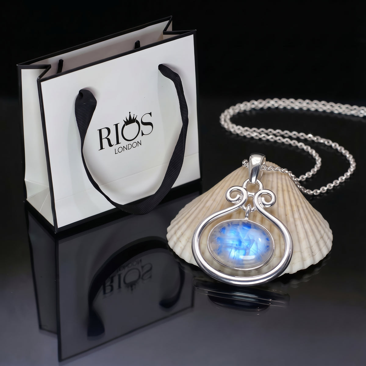925 Sterling Silver Natural Moonstone Oval Pendant Women Chain Necklace Gift Boxed
